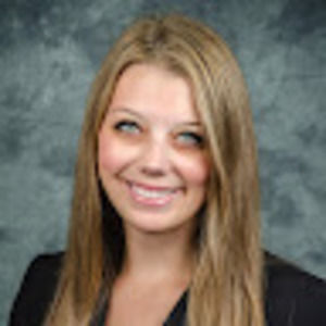 Meet your Posher, Alyssa